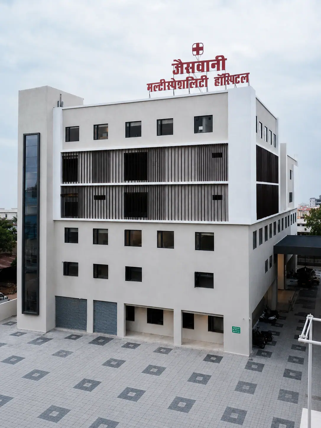 Jaiswani Hospital, Itarsi: 324 HP VRF HVAC installation by Coolcare