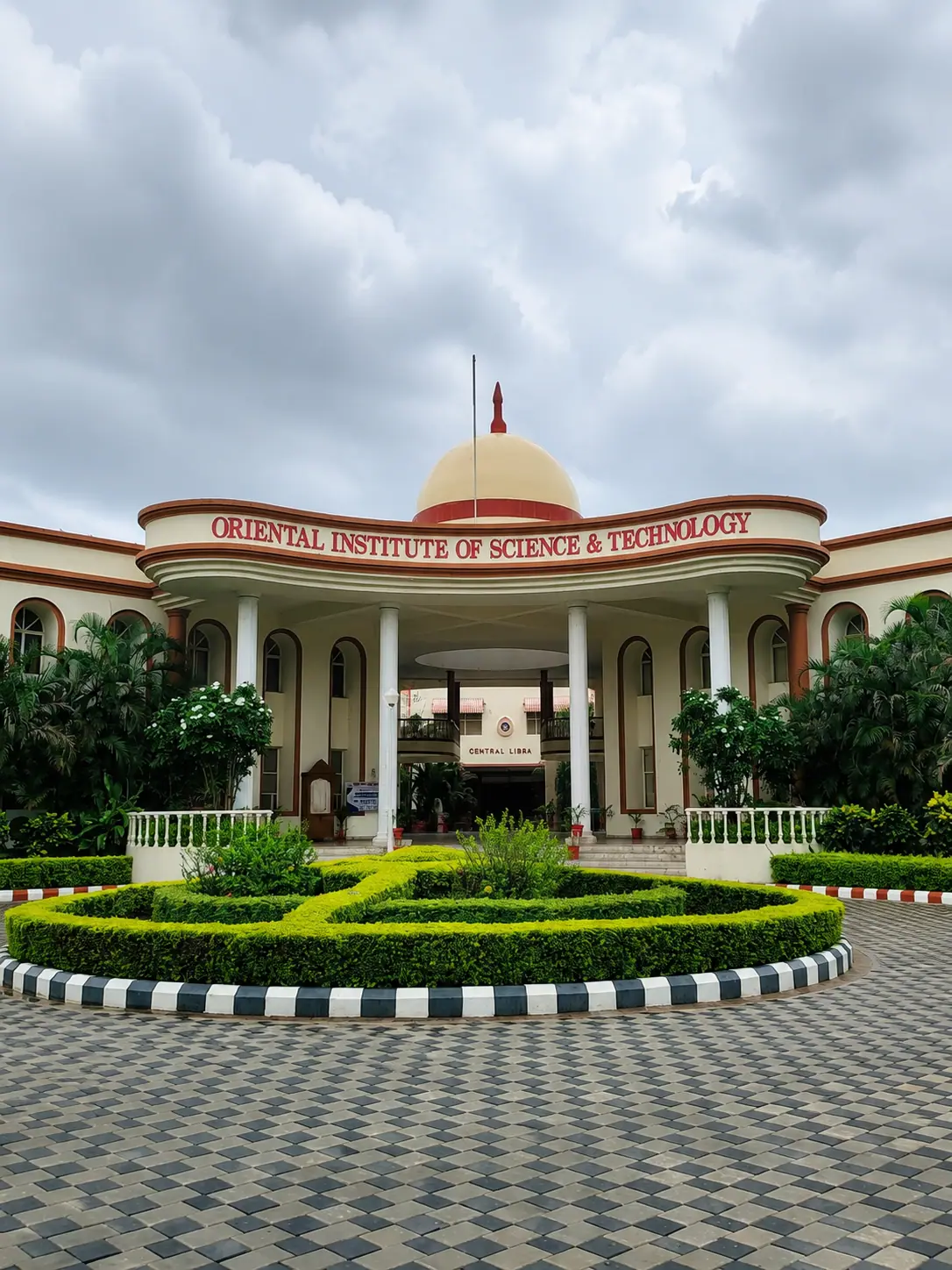 Oriental College, Bhopal: 150 TR HVAC installation by Coolcare